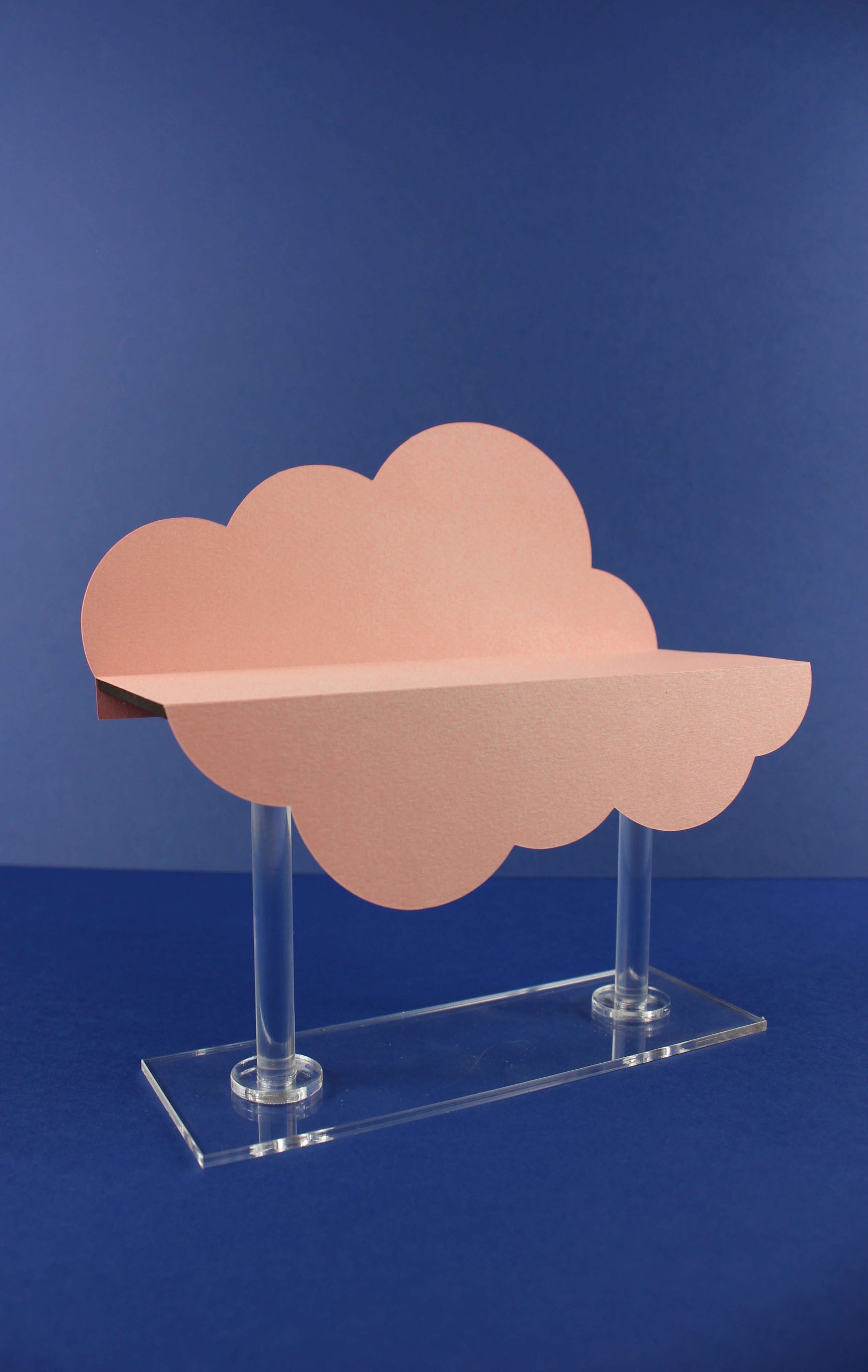 mademoiselle nuage papier découpé vitrine